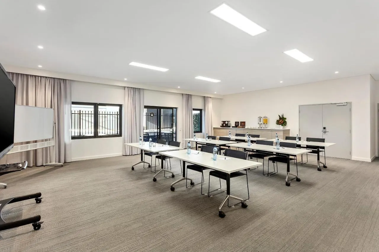 Quest Joondalup Aparthotel Perth 4*,